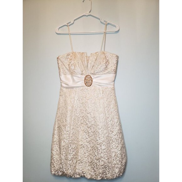 Betsy & Adam Dresses & Skirts - Betsy & Adam Women 8 Dress Formal Sleeveless Cream Floral Belt Short Prom Bubble